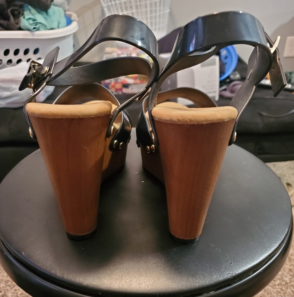 Wedges - Picture 2 of 3